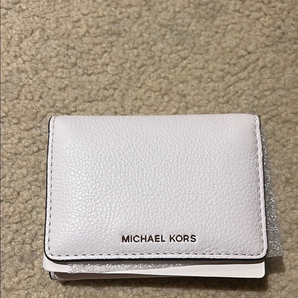 New Michael Kors White Leather Wallet